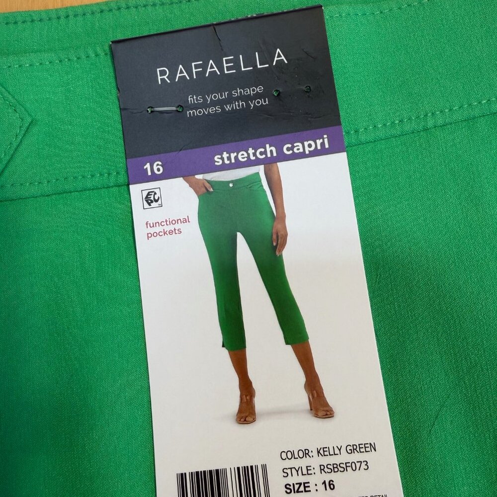 NWT Size 16, Rafaella Elastic Waist Capri Pants in “Kelly Green”
